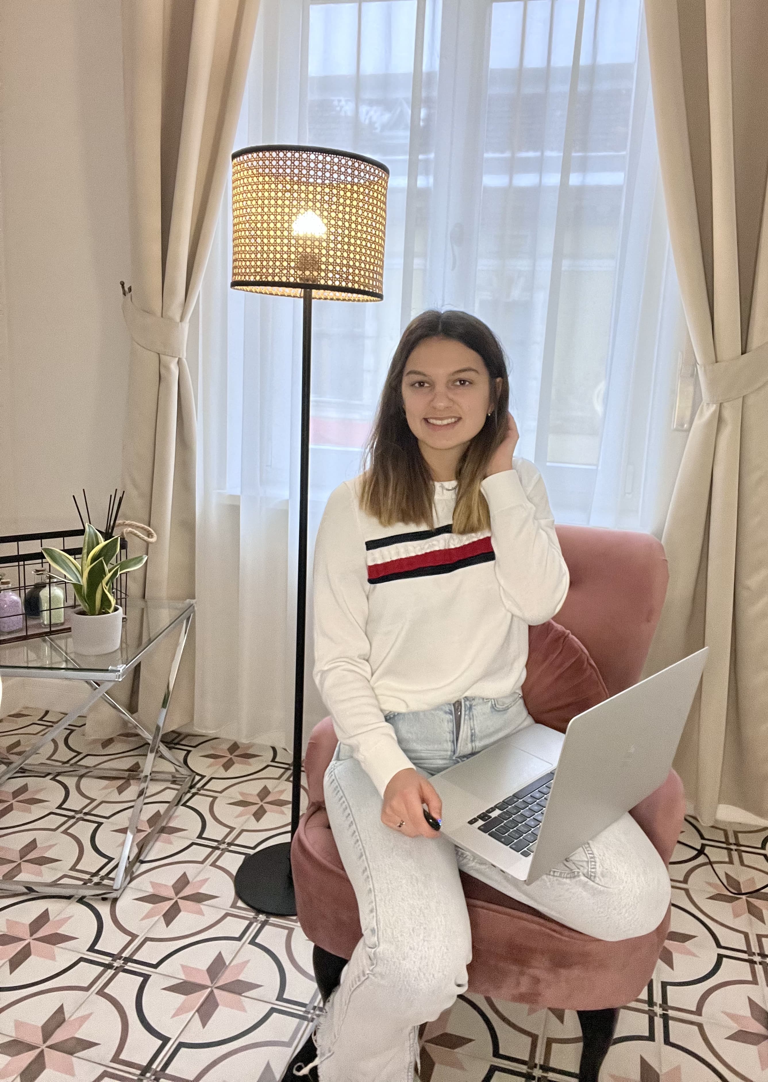 Portret Alexandra Laicu